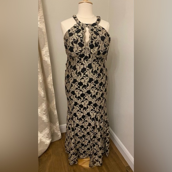 Plus Dress 🖤💛 - Picture 5 of 8